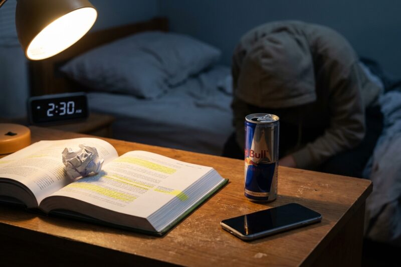 Energetyki u nastolatków – jak wpływają na sen, koncentrację i samopoczucie?